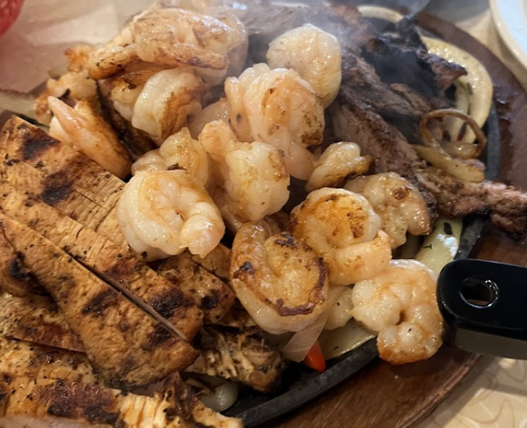 Chuy's signature dishes Famous Steak BurritoTex-mex Burrito BowlBaja Shrimp Tacos
